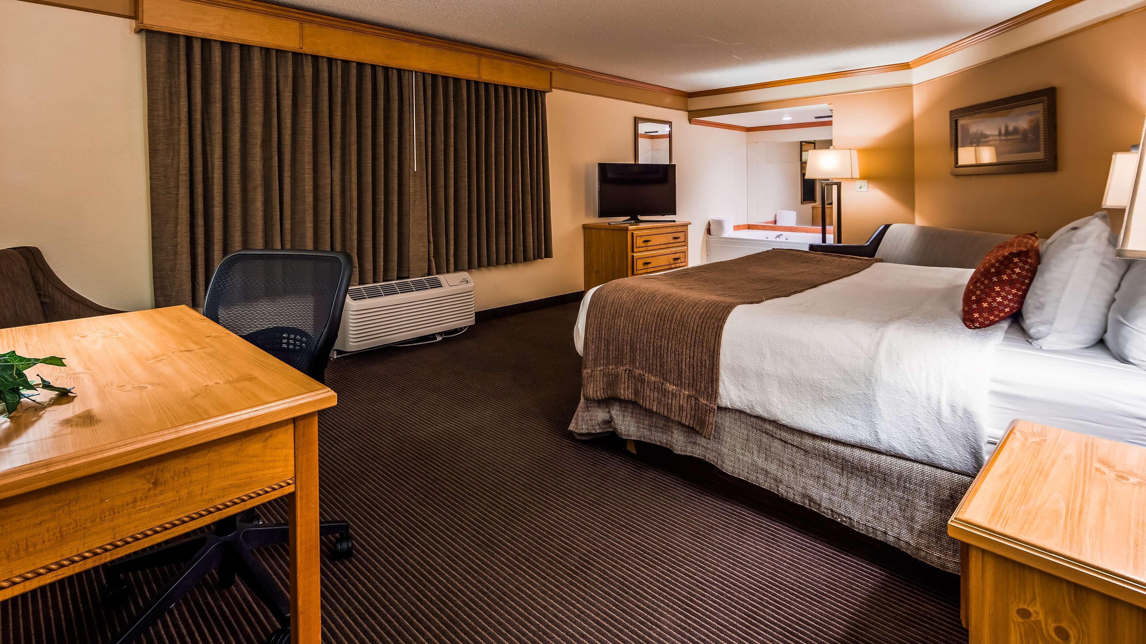 Best Western Plus Sidney Lodge Екстер'єр фото