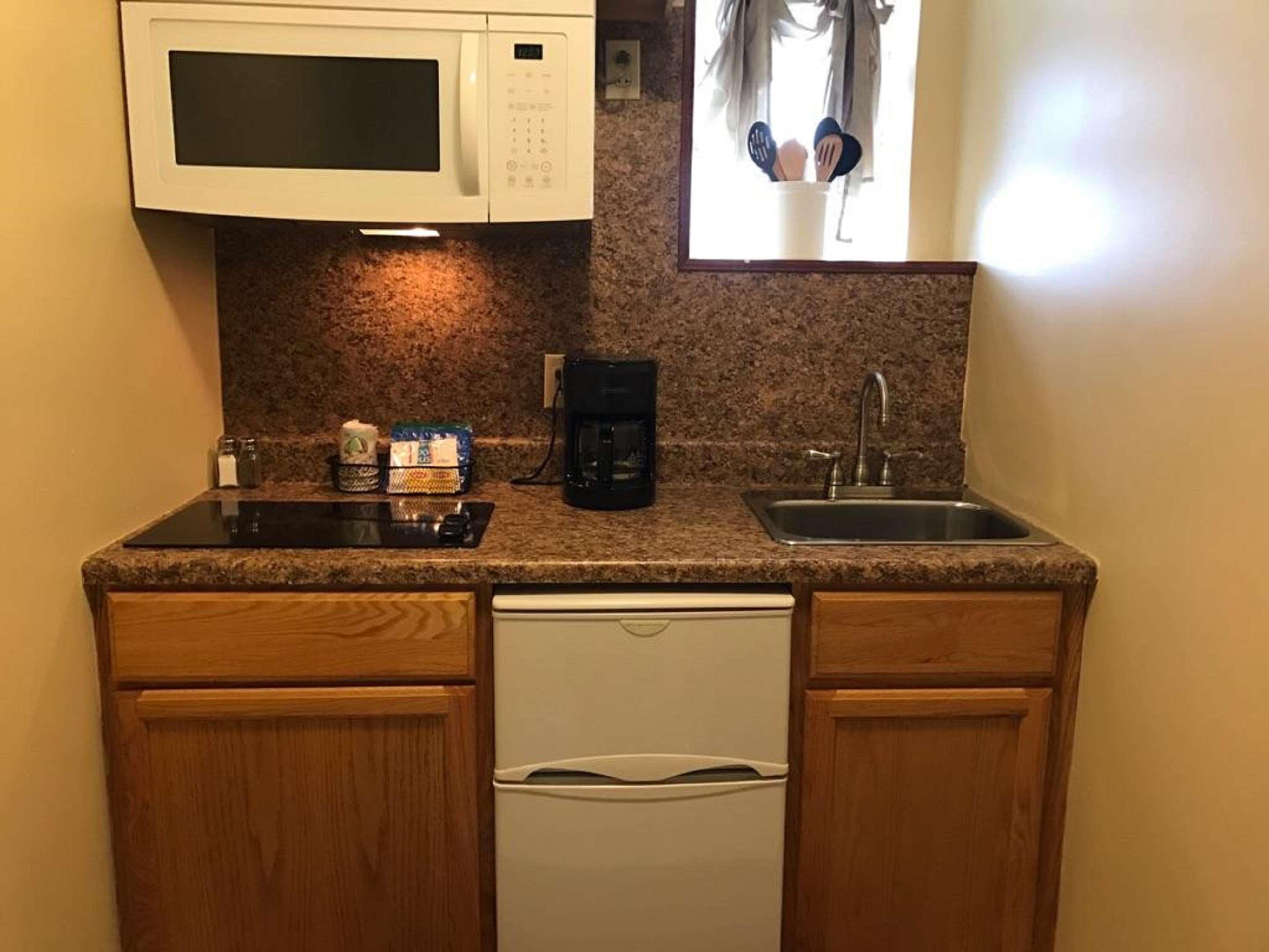 Best Western Plus Sidney Lodge Екстер'єр фото