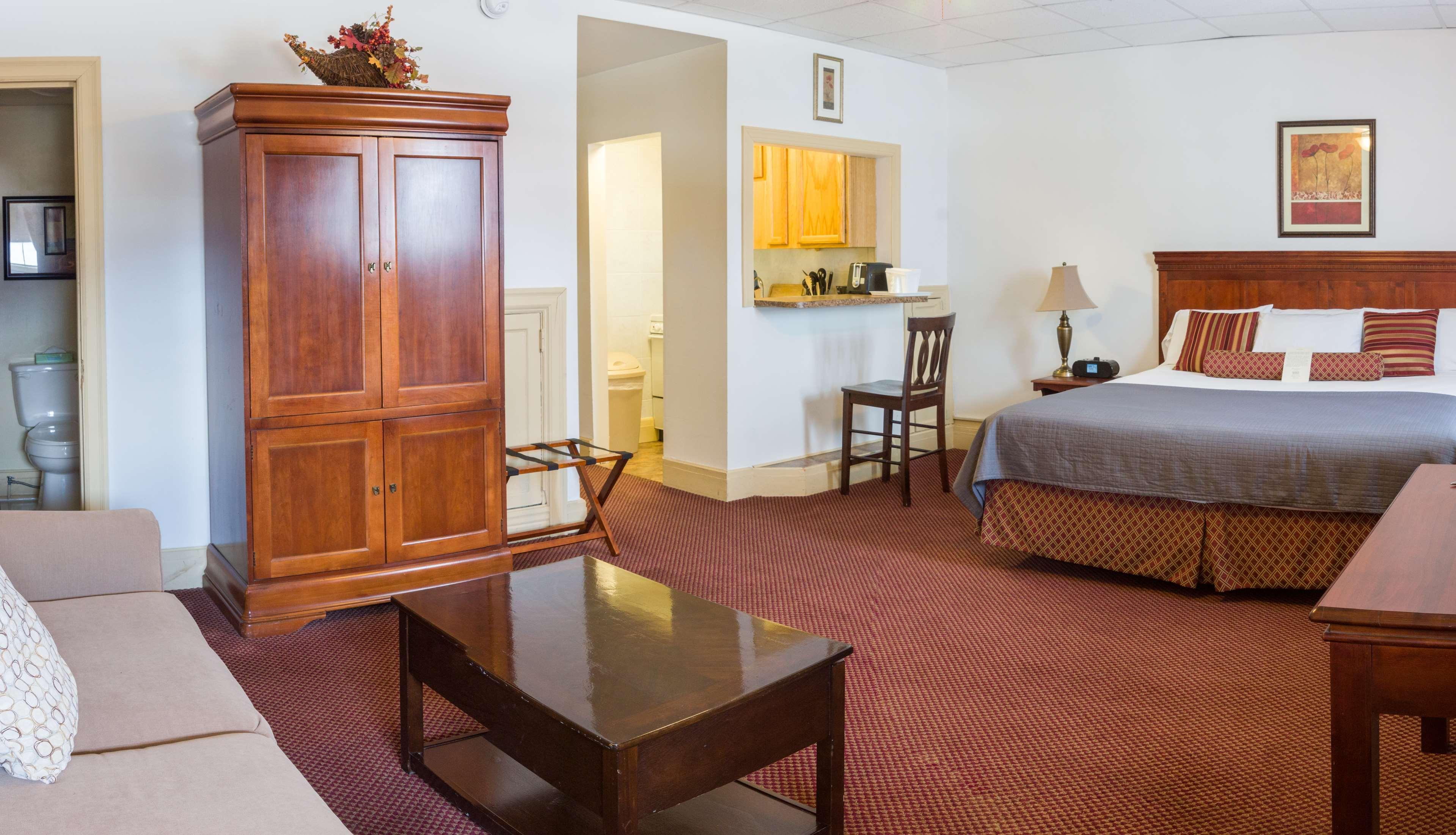 Best Western Plus Sidney Lodge Екстер'єр фото