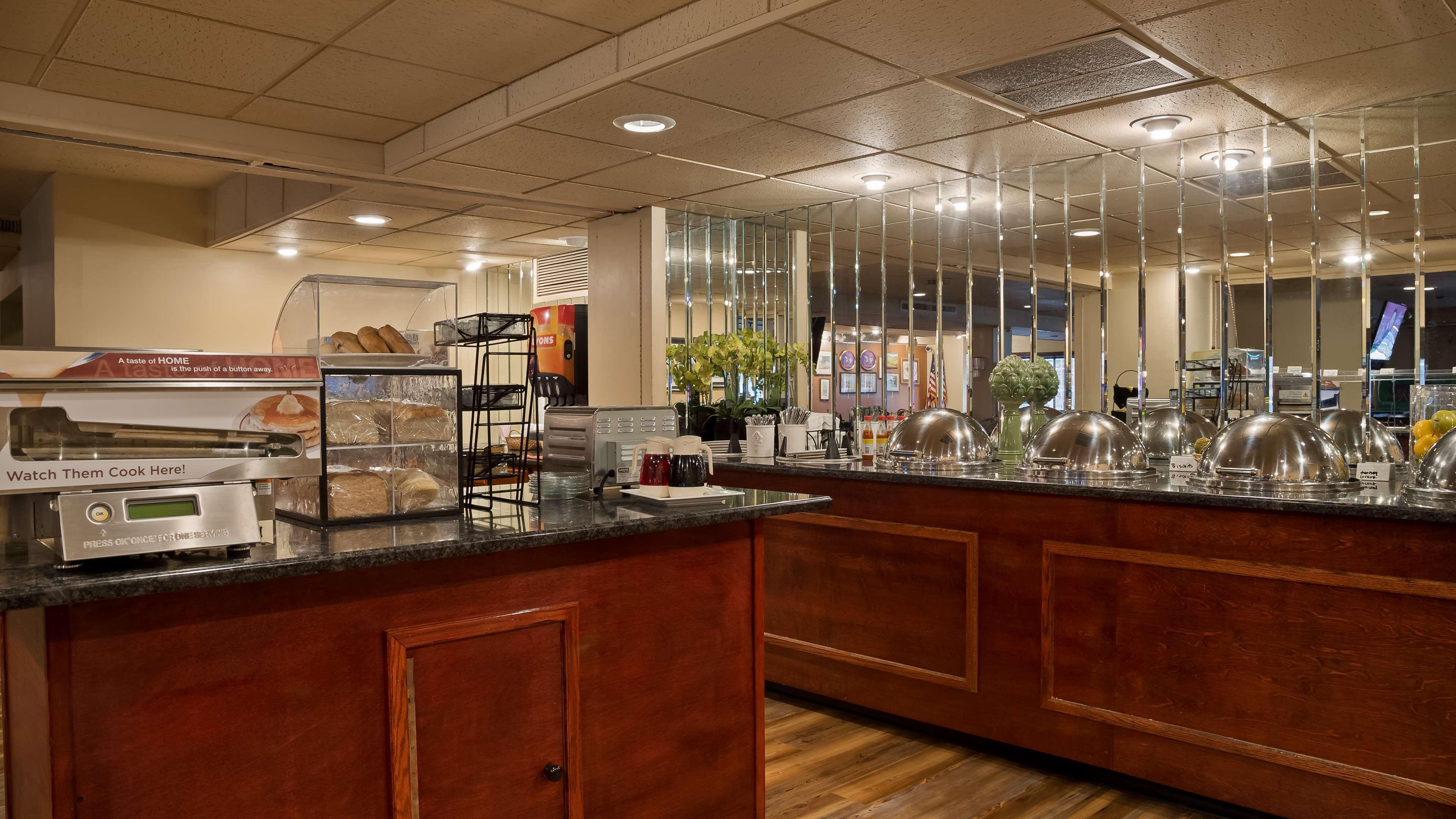 Best Western Plus Sidney Lodge Екстер'єр фото