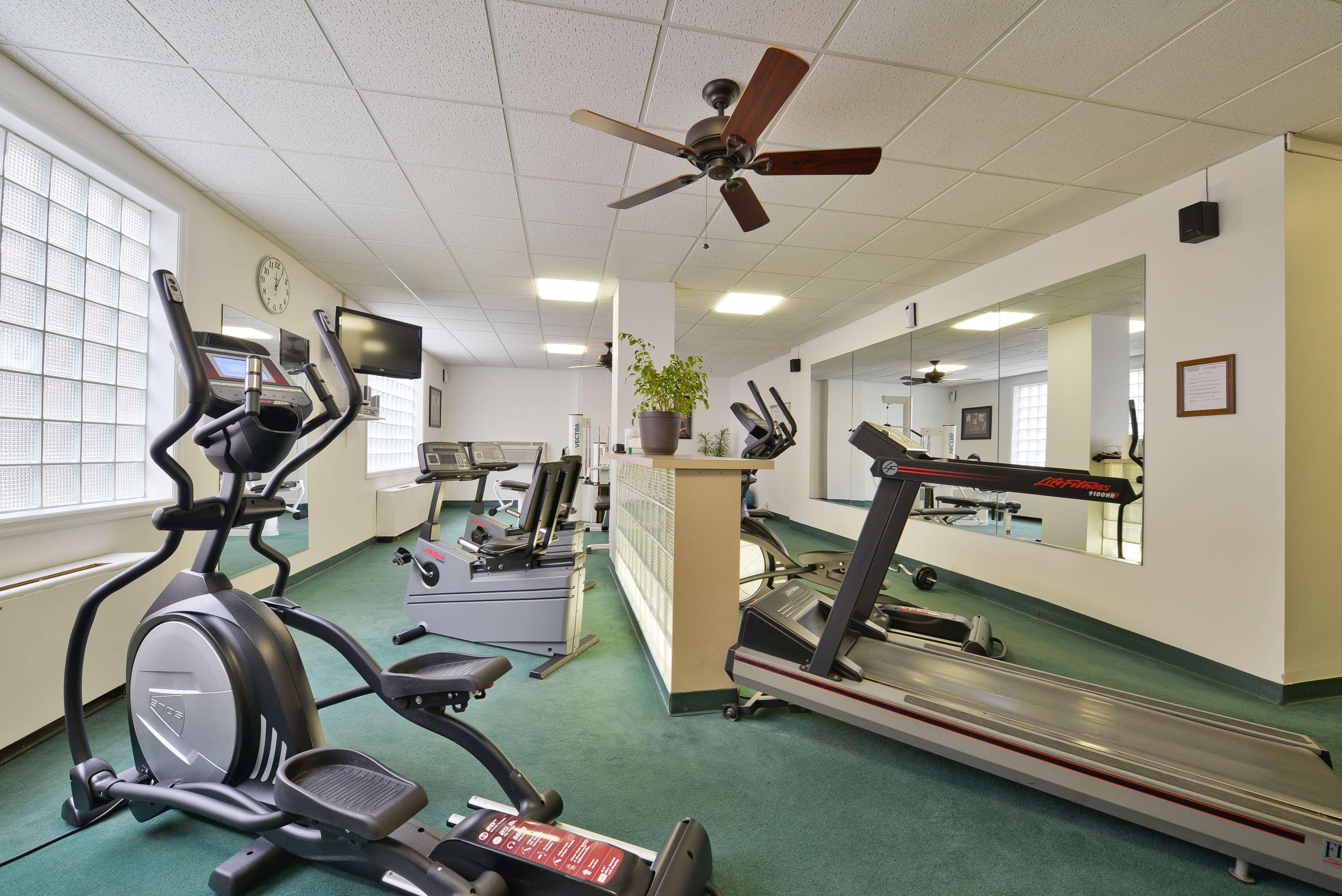 Best Western Plus Sidney Lodge Екстер'єр фото