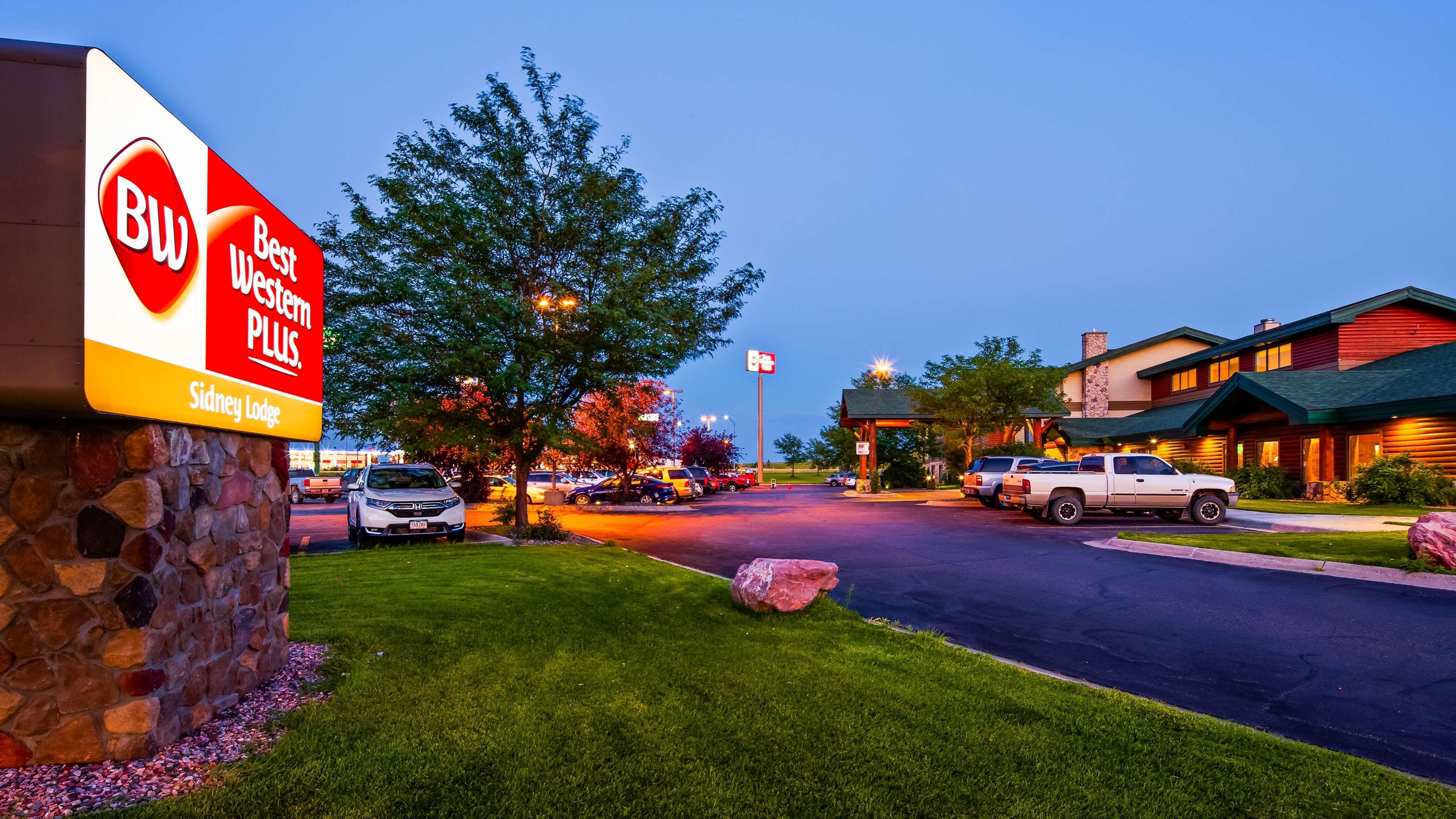 Best Western Plus Sidney Lodge Екстер'єр фото