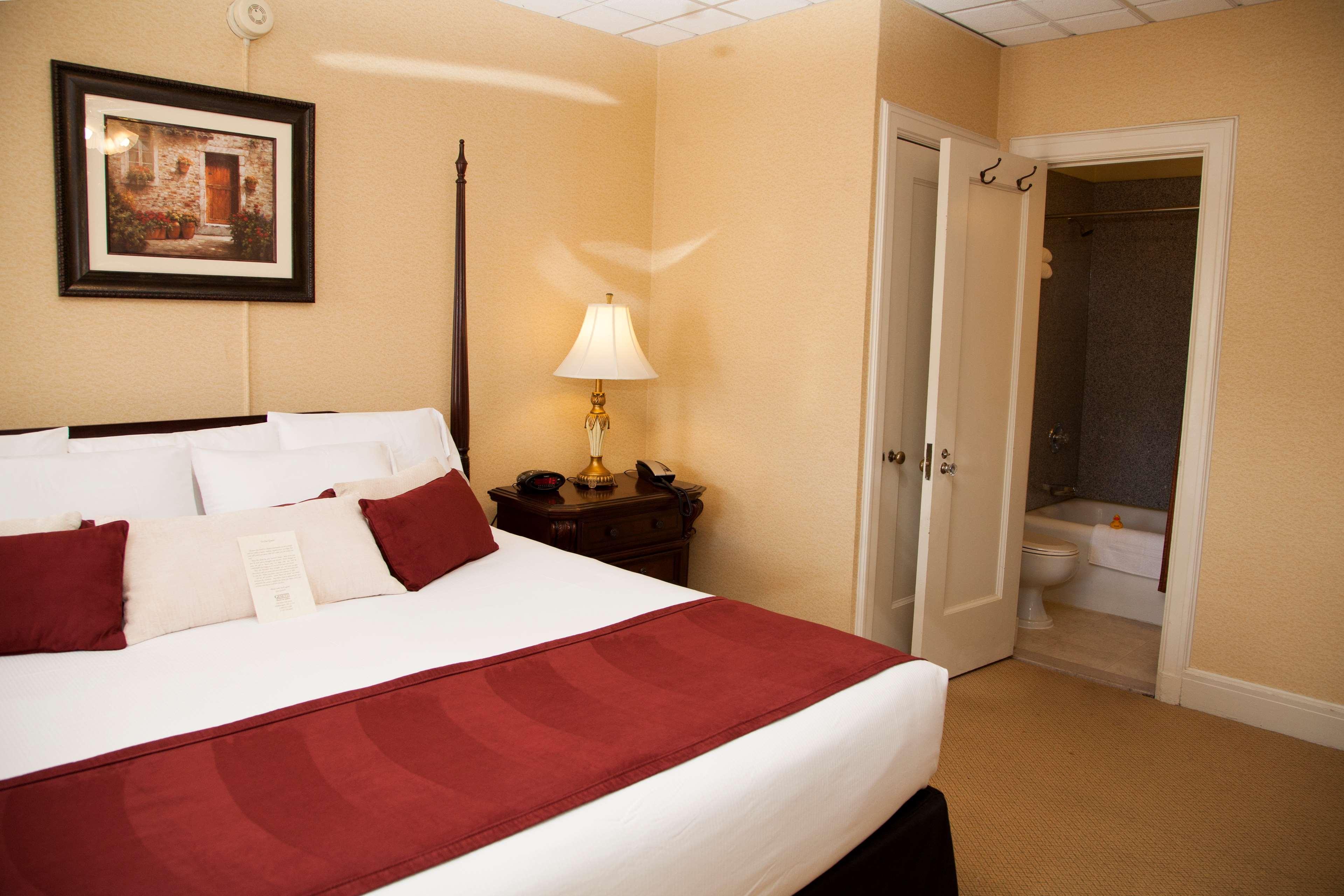 Best Western Plus Sidney Lodge Екстер'єр фото