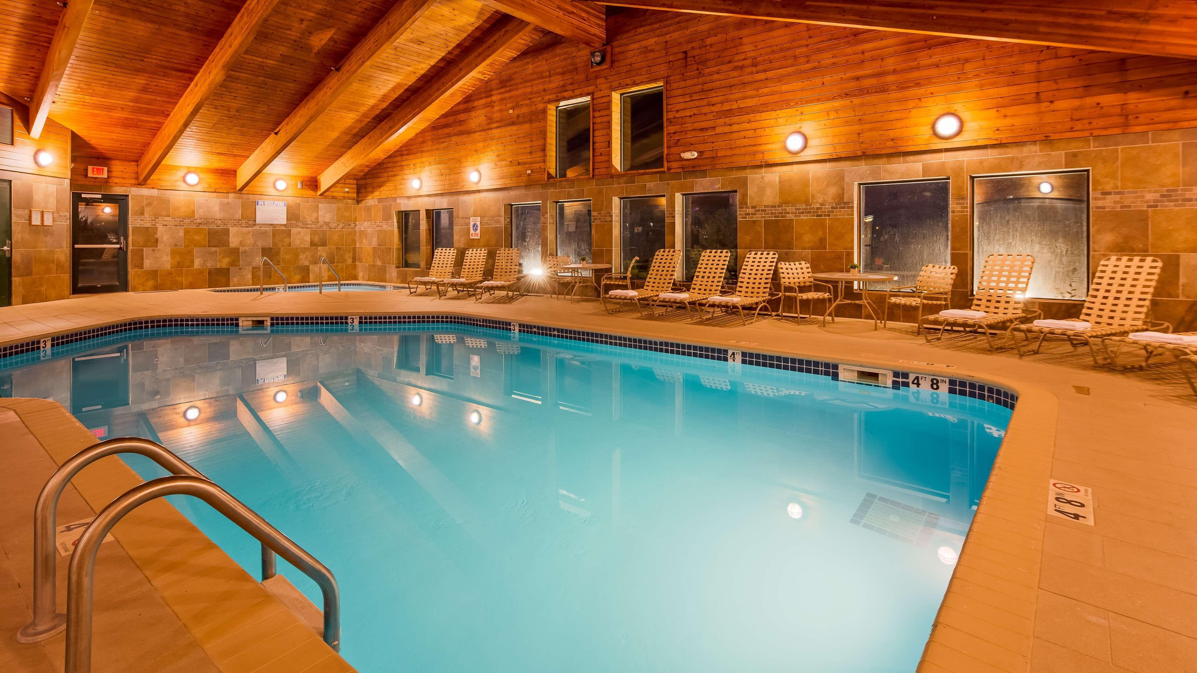 Best Western Plus Sidney Lodge Екстер'єр фото