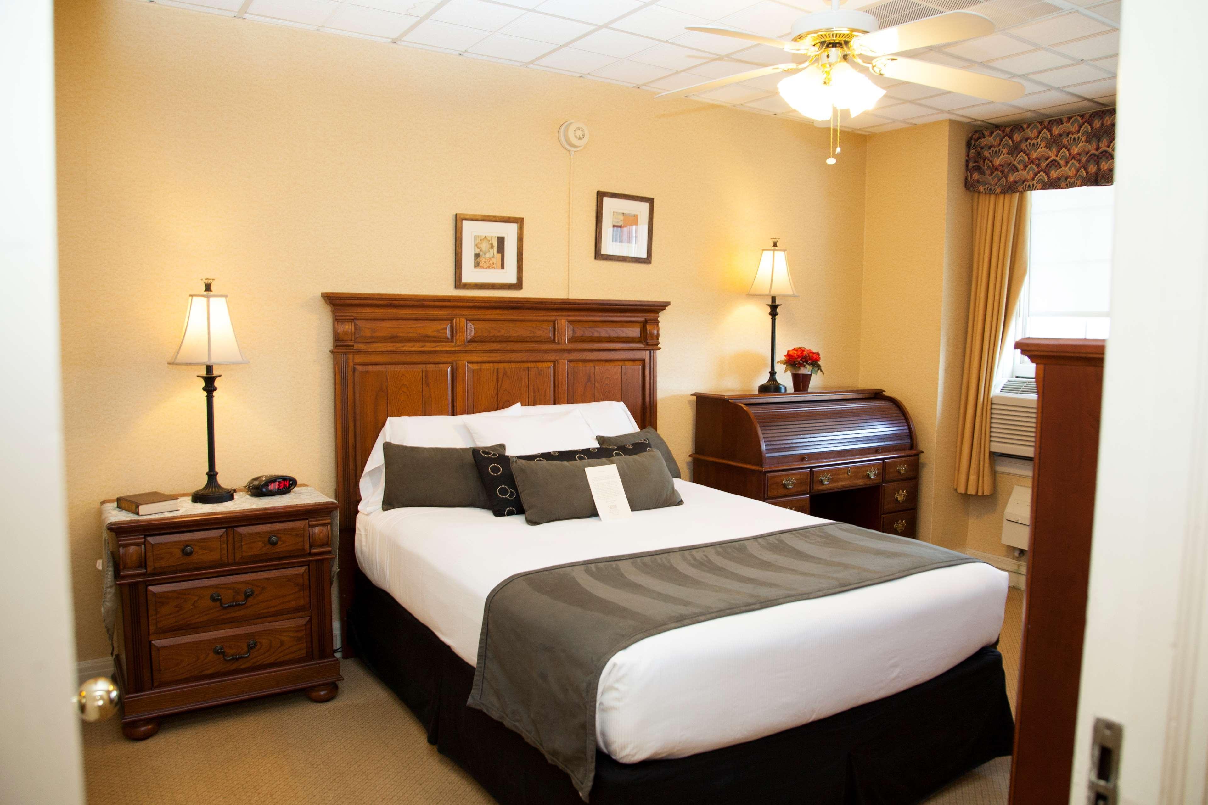 Best Western Plus Sidney Lodge Екстер'єр фото