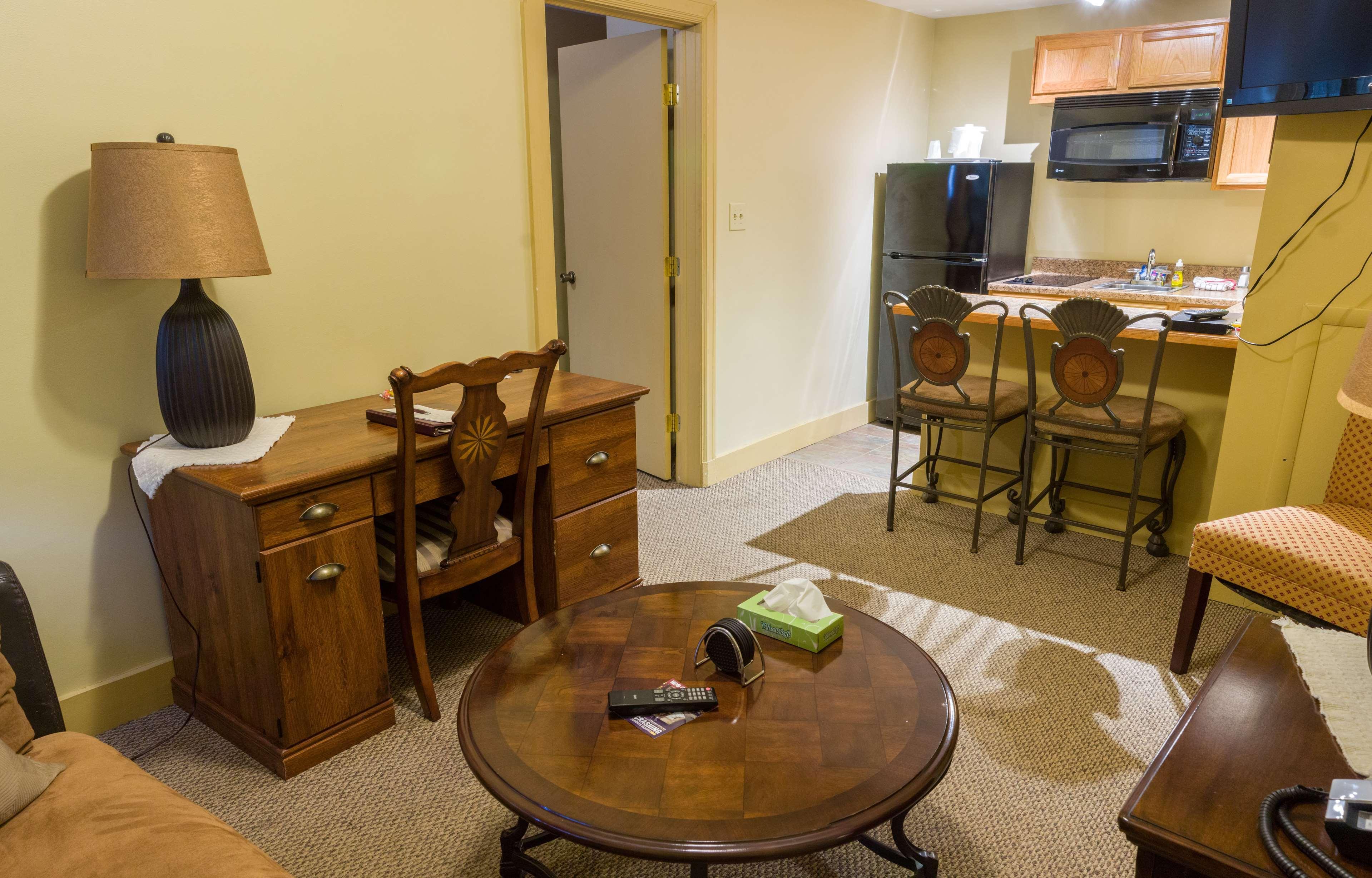 Best Western Plus Sidney Lodge Екстер'єр фото